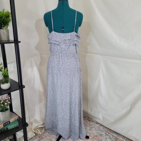 BCBGeneration‎ Zig Zag Black and White Striped Maxi Dress with Ruffled Top - Med - Picture 4 of 9